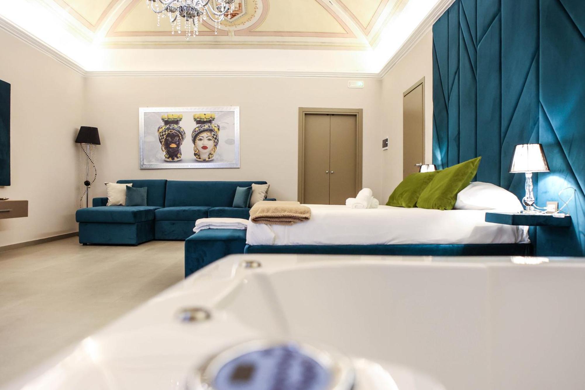 B&B Suites&Rooms Piazza Dei Martiri 卡塔尼亚 外观 照片