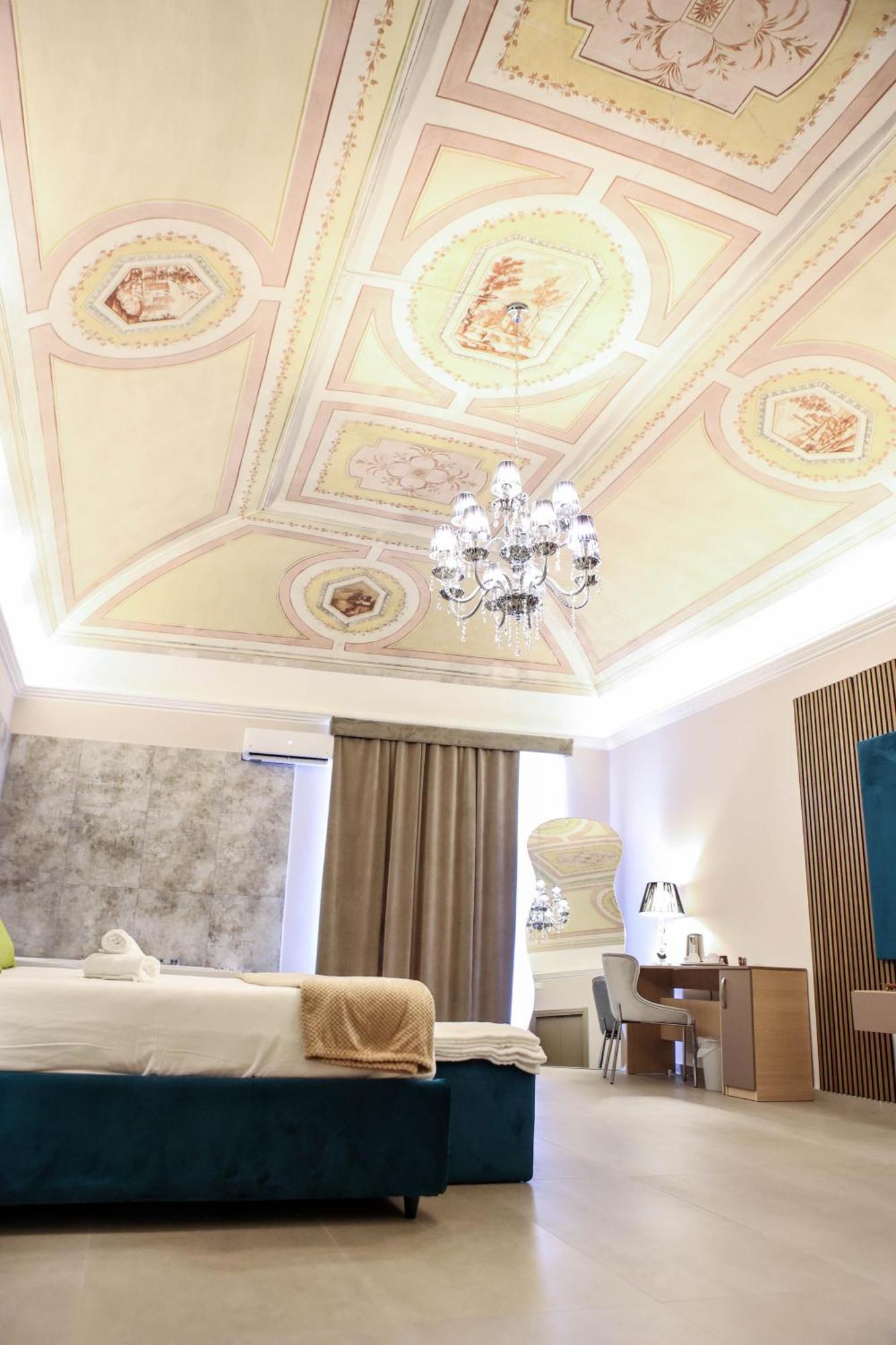 B&B Suites&Rooms Piazza Dei Martiri 卡塔尼亚 外观 照片