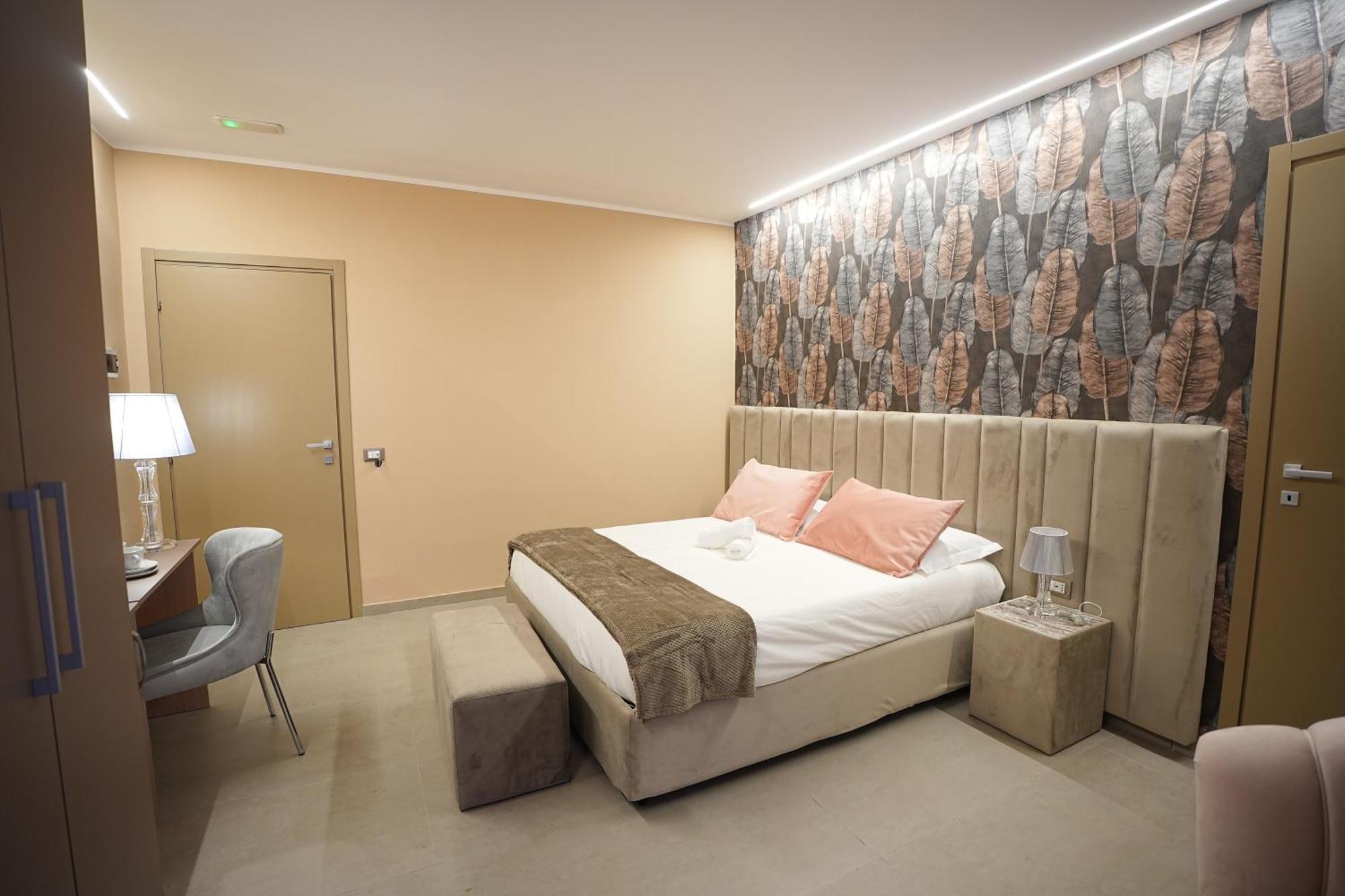 B&B Suites&Rooms Piazza Dei Martiri 卡塔尼亚 外观 照片