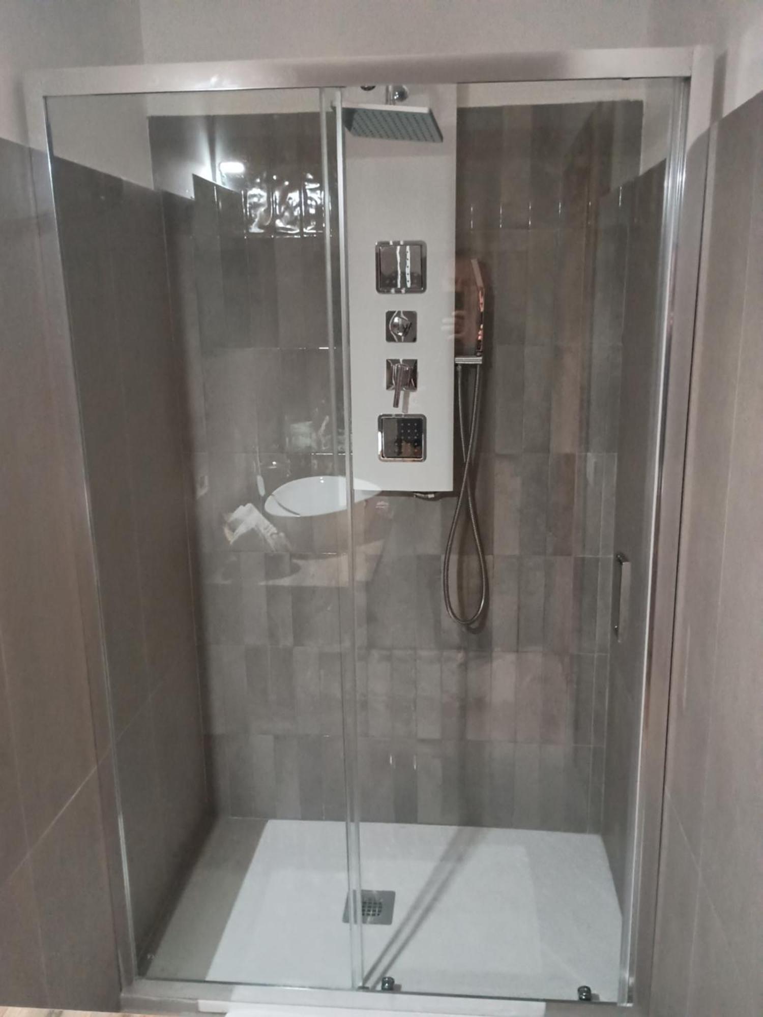 B&B Suites&Rooms Piazza Dei Martiri 卡塔尼亚 外观 照片